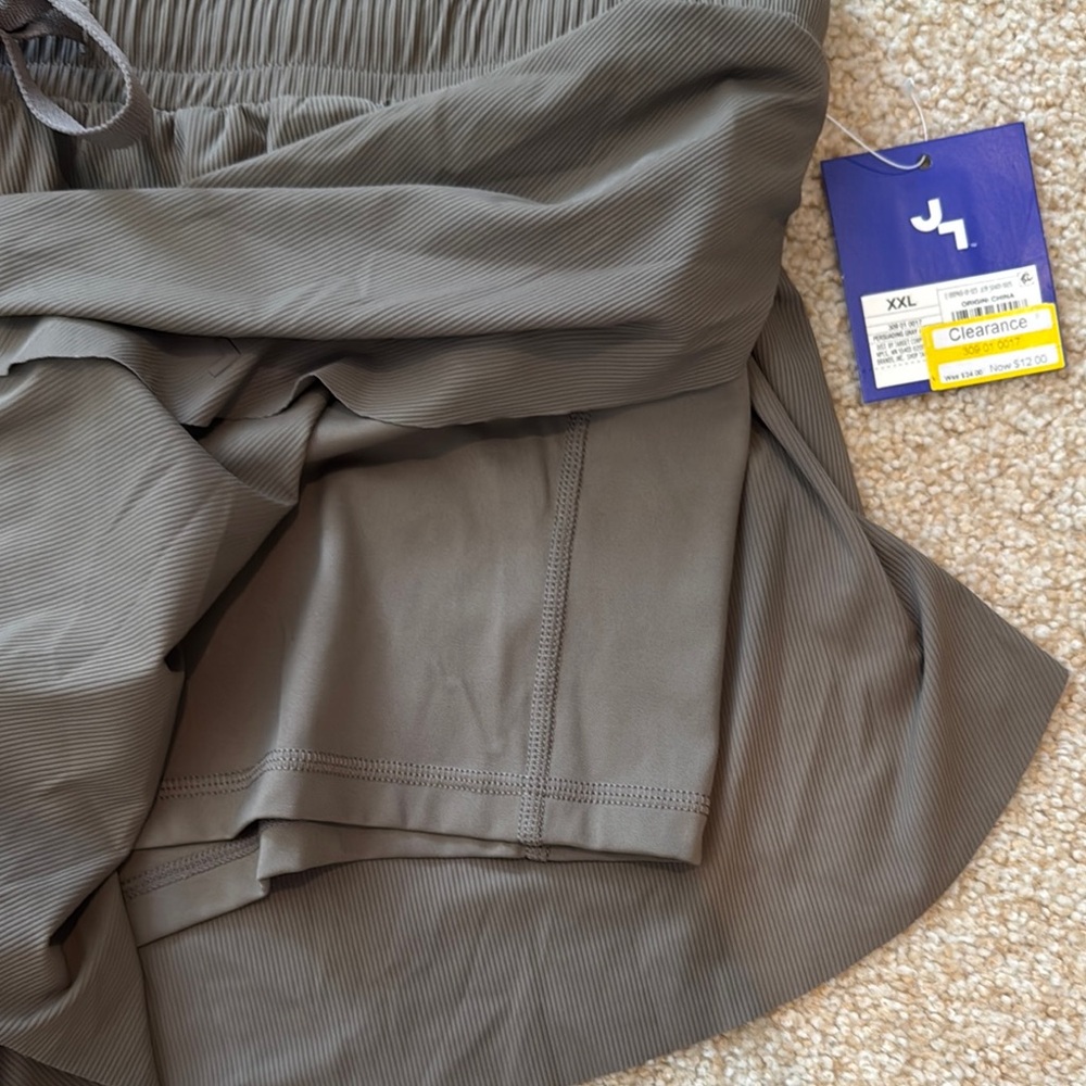 JoyLab Brown Athletic Shorts with Elastic Waistband - Picture 4 of 7